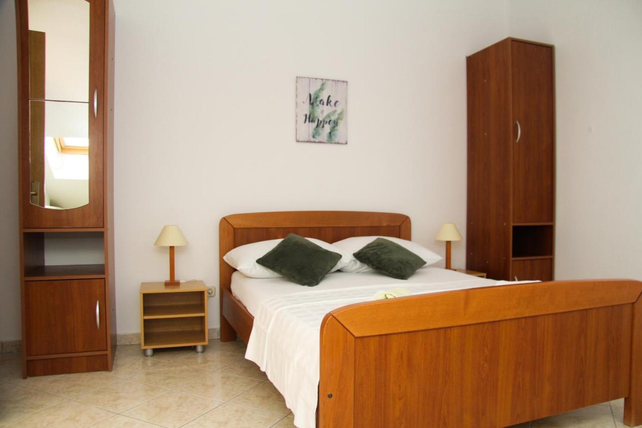 Apartments Marina Sveti Filip i Jakov Zewnętrze zdjęcie