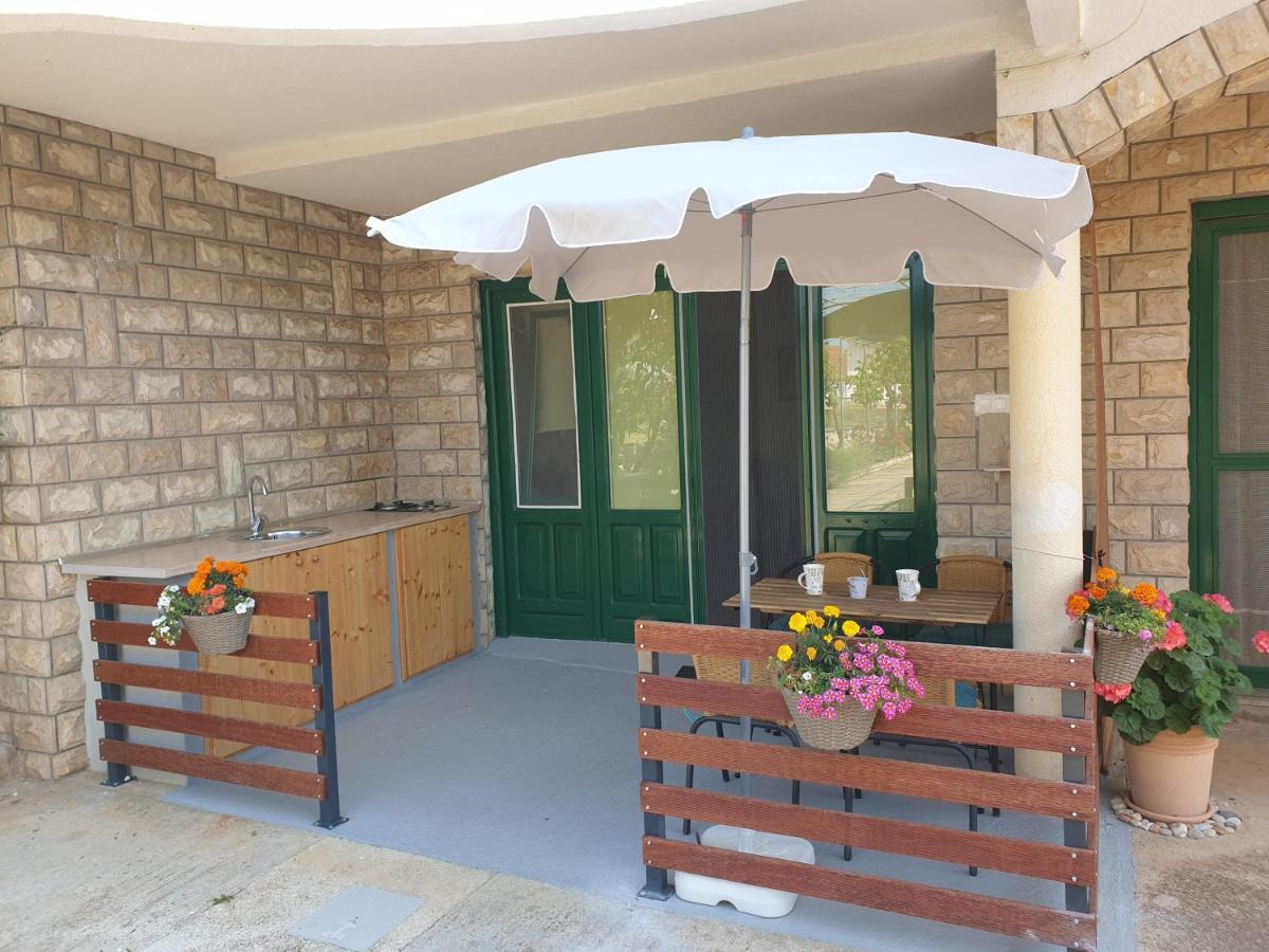 Apartments Marina Sveti Filip i Jakov Zewnętrze zdjęcie