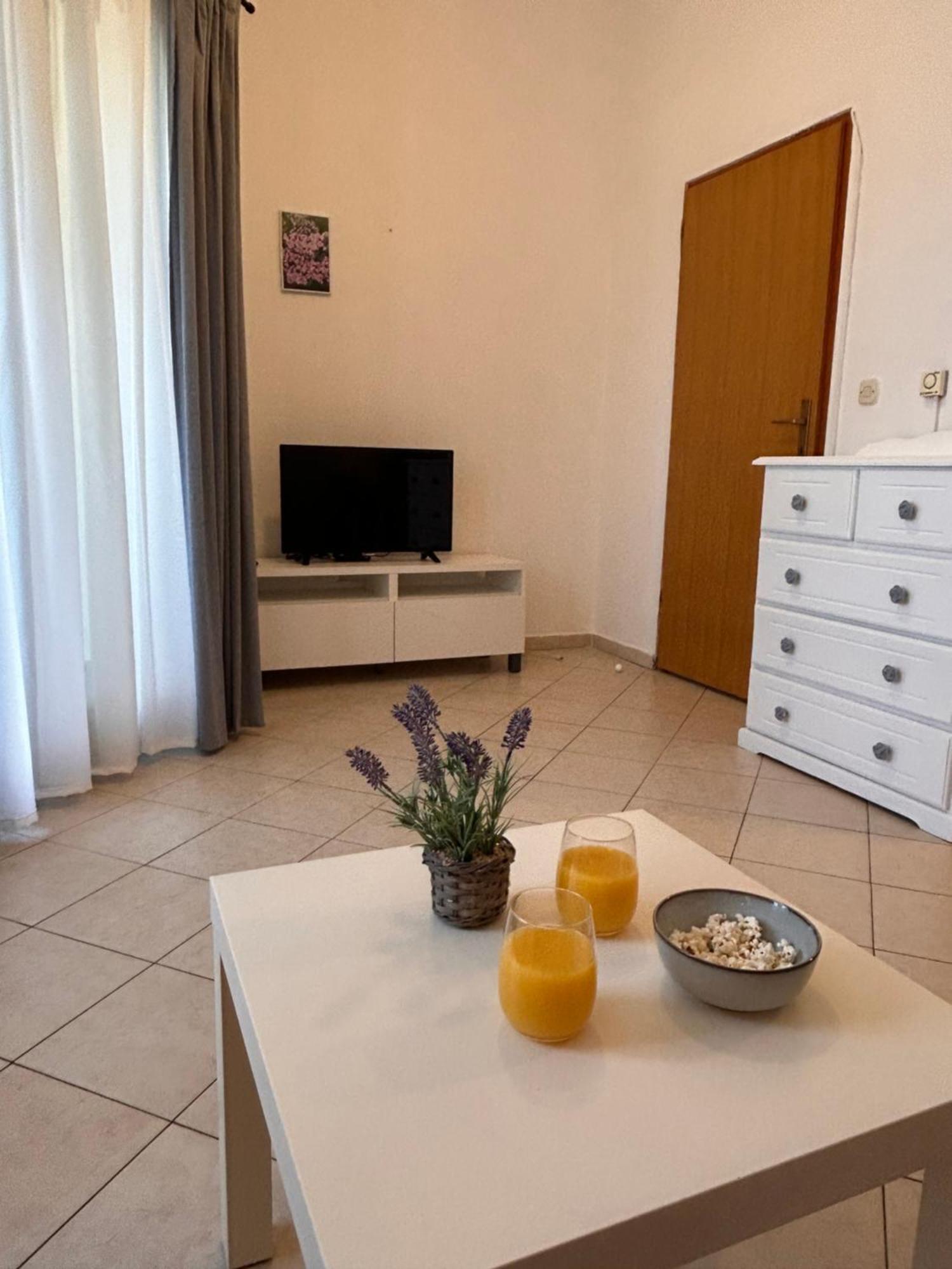 Apartments Marina Sveti Filip i Jakov Zewnętrze zdjęcie