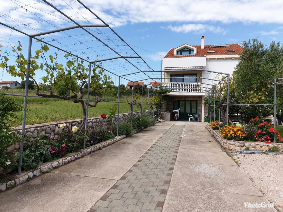 Apartments Marina Sveti Filip i Jakov Zewnętrze zdjęcie